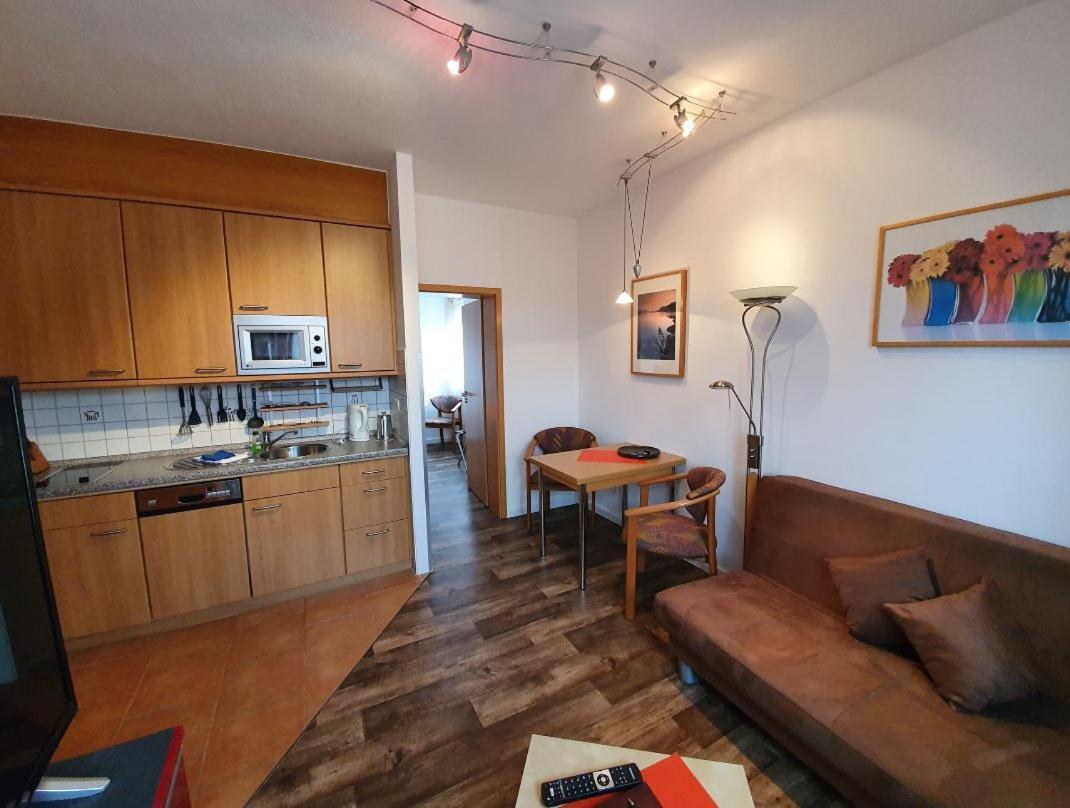 Pension Gaestehaus Elfriede บัลทรุม ภายนอก รูปภาพ